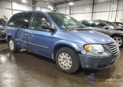 2007 Chrysler Town & Country Lx from USA, damaged, VIN 1A4GJ45R27B162747